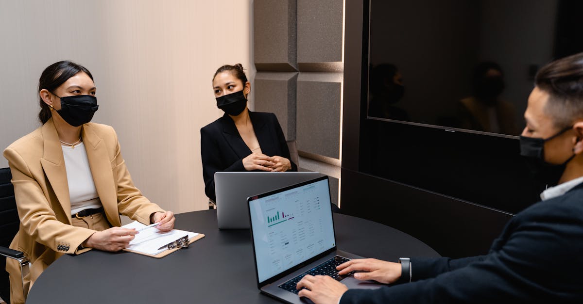 修魔世界：代理公司注册亚马逊