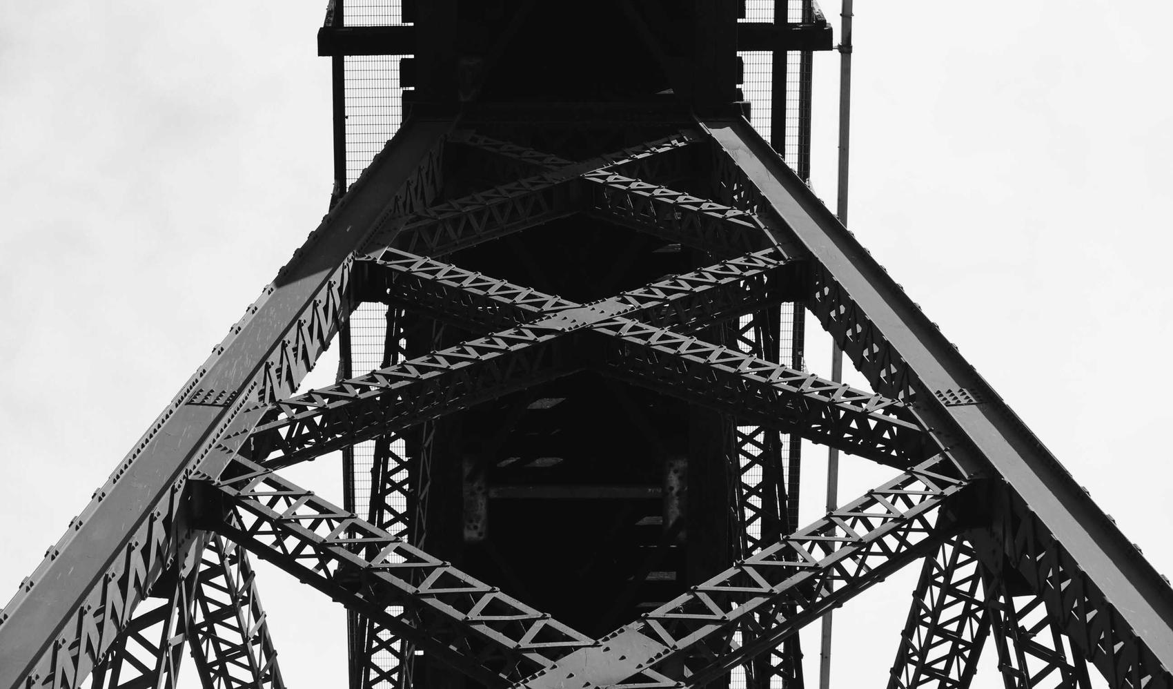 菠萝云实名账号：手机棋牌平台代理