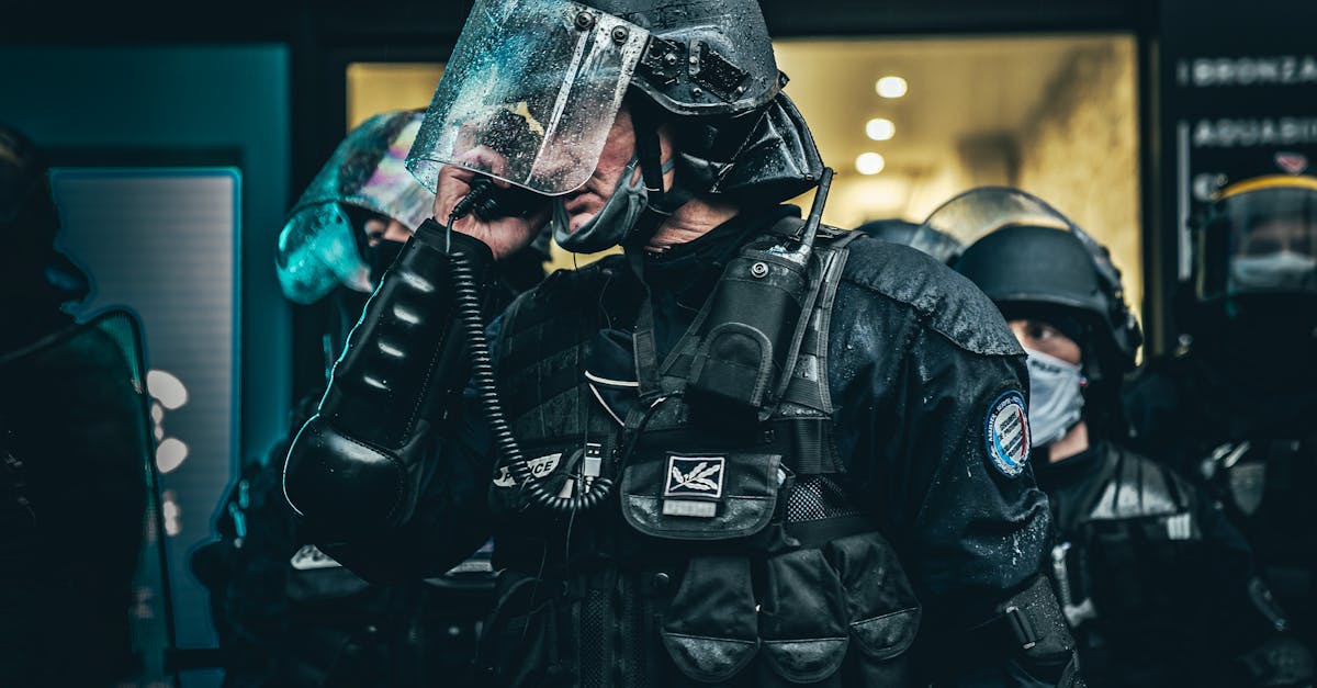 如何防止游戏技术支持辅助带来的负面影响？